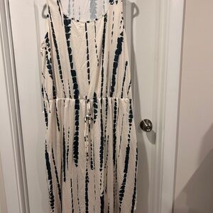 SHEIN Black and Cream Maxi Dress